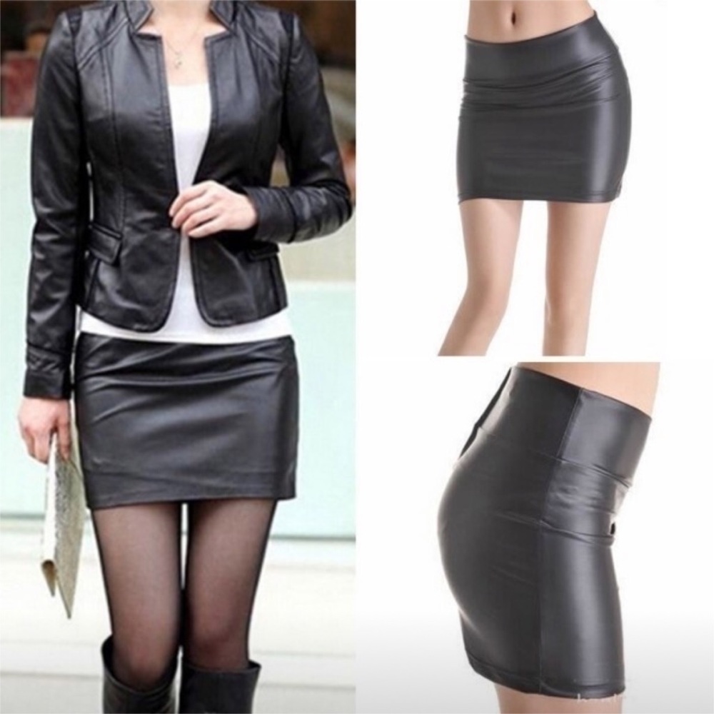 Sale Black mini skirt